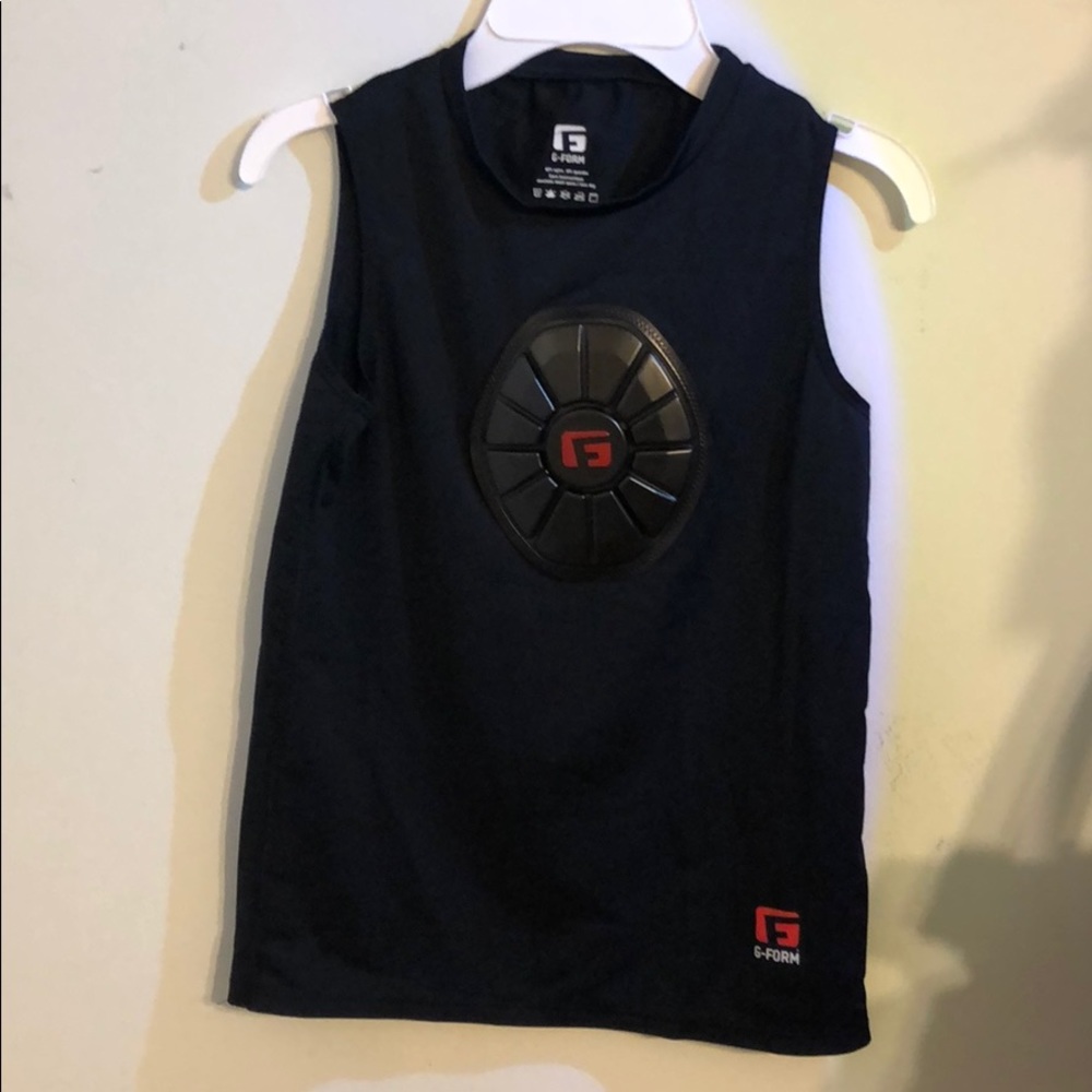 G-form size medium sternum shirt